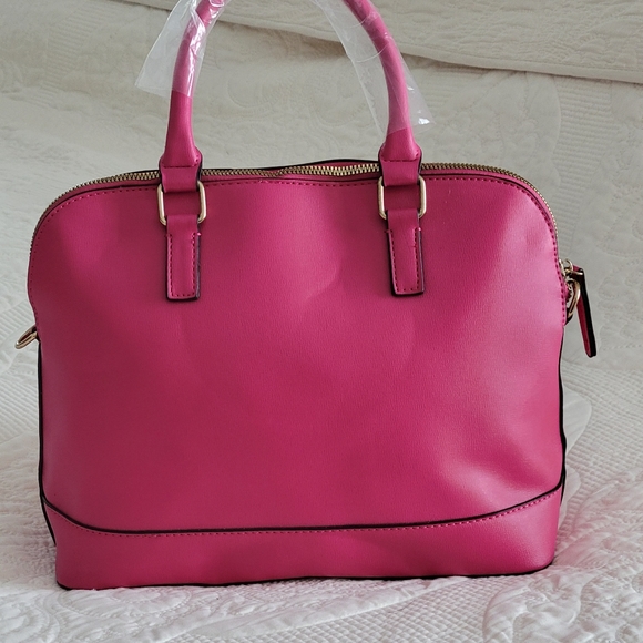 DOONEY AND BOURKE HANDBAG WITH ATTACHED LONG STRAP. 10X11X5 INCHES. NEVER USED - - Picture 4 of 8